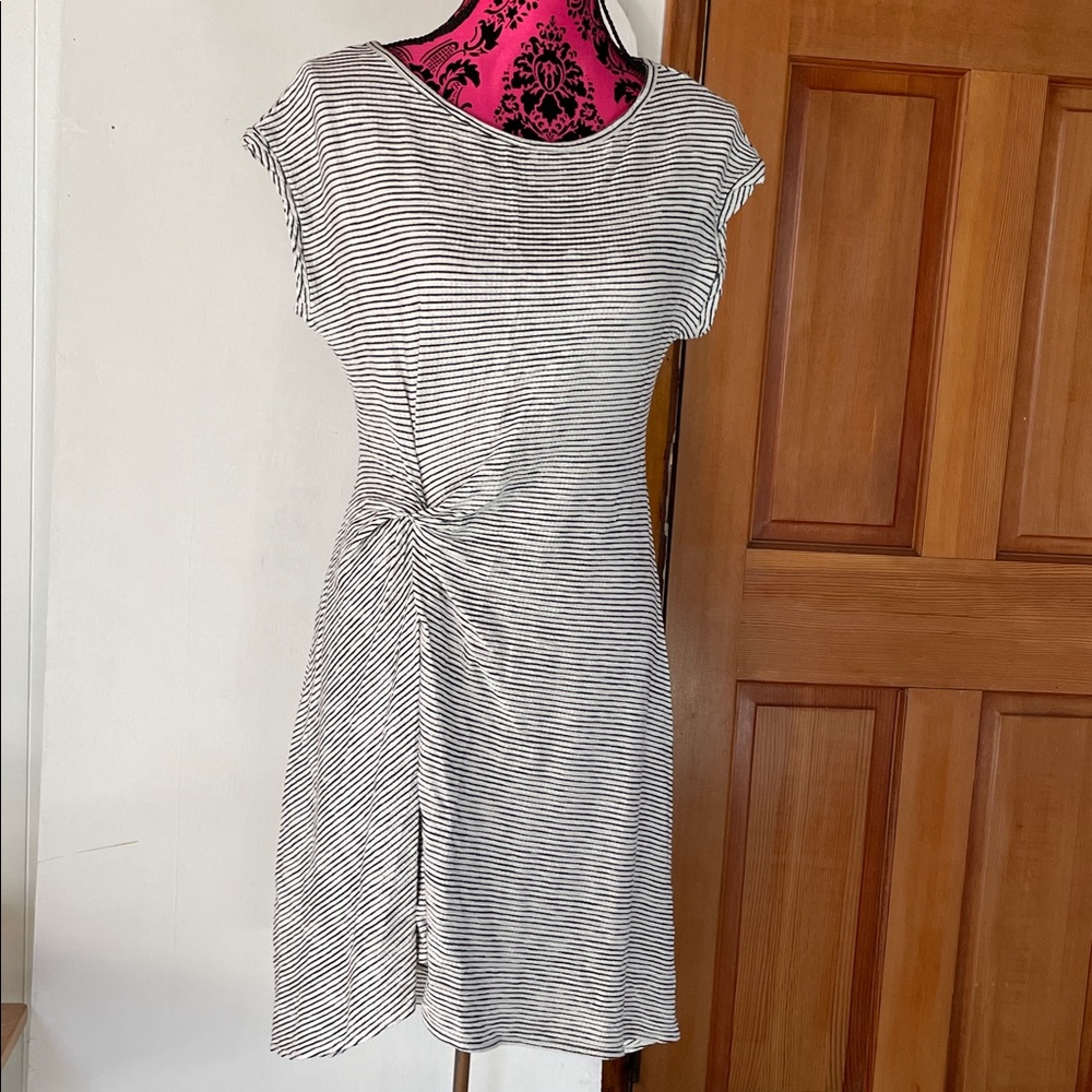Max Studio Dress, Soft, Comfortable, Size L, new with tags.